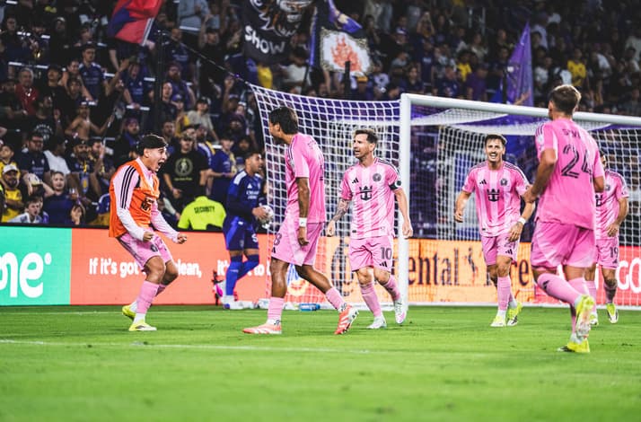 Watch warm-ups from the pitch before an Inter Miami CF game