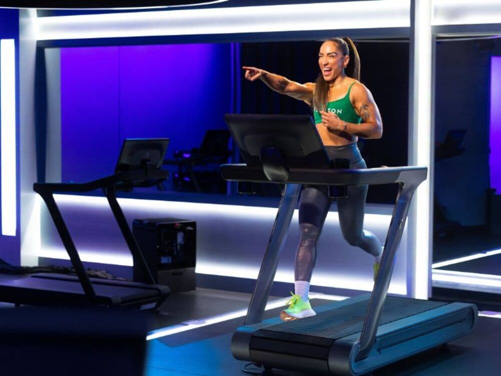 Peloton Studios New York: 30 Minute Walk + Run with Robin Arzón