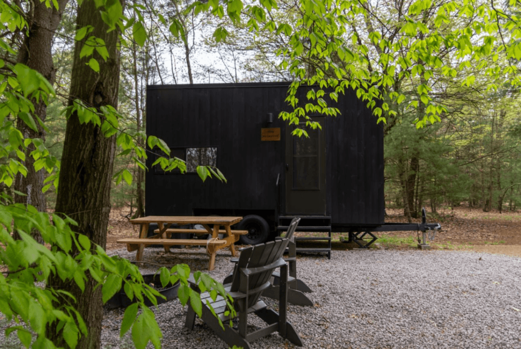 Postcard Cabins Dale Hollow — 2 Tickets (Pkg 26)