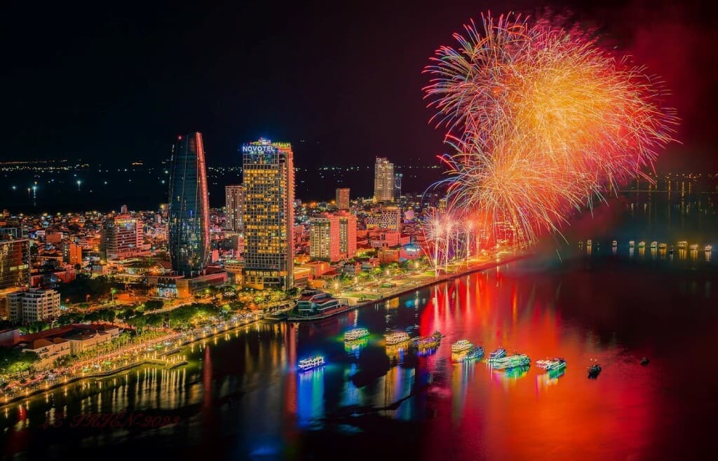 Danang International Fireworks Festival Match 1 + Stay — 2 Tickets (Pkg 2)