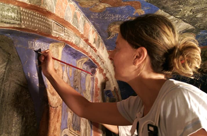 Discover Paşabağ Valley and historical artefacts with a lauded archaeologist