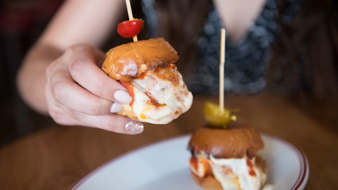 Las Vegas Secret Food Tour with Drinks For One