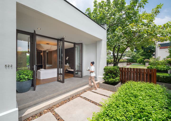 Thai Tranquility: Traditional Thai Massage Lesson