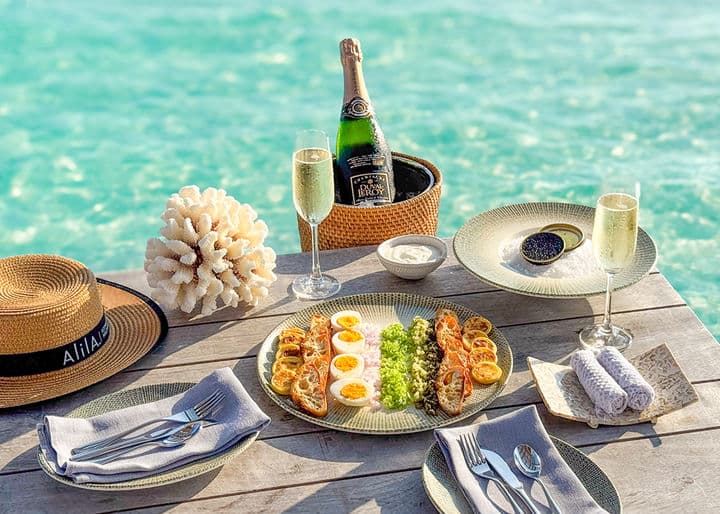 The Shack Private Sandbank – Sundowner