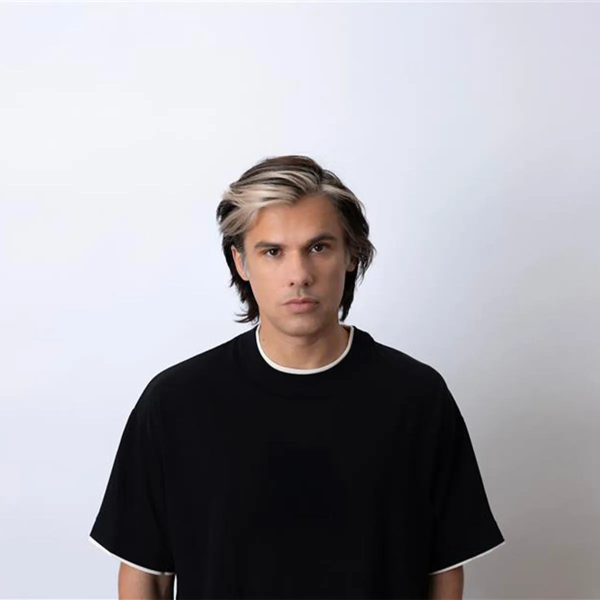 Orelsan - from 11 to 28 December - 2 tickets