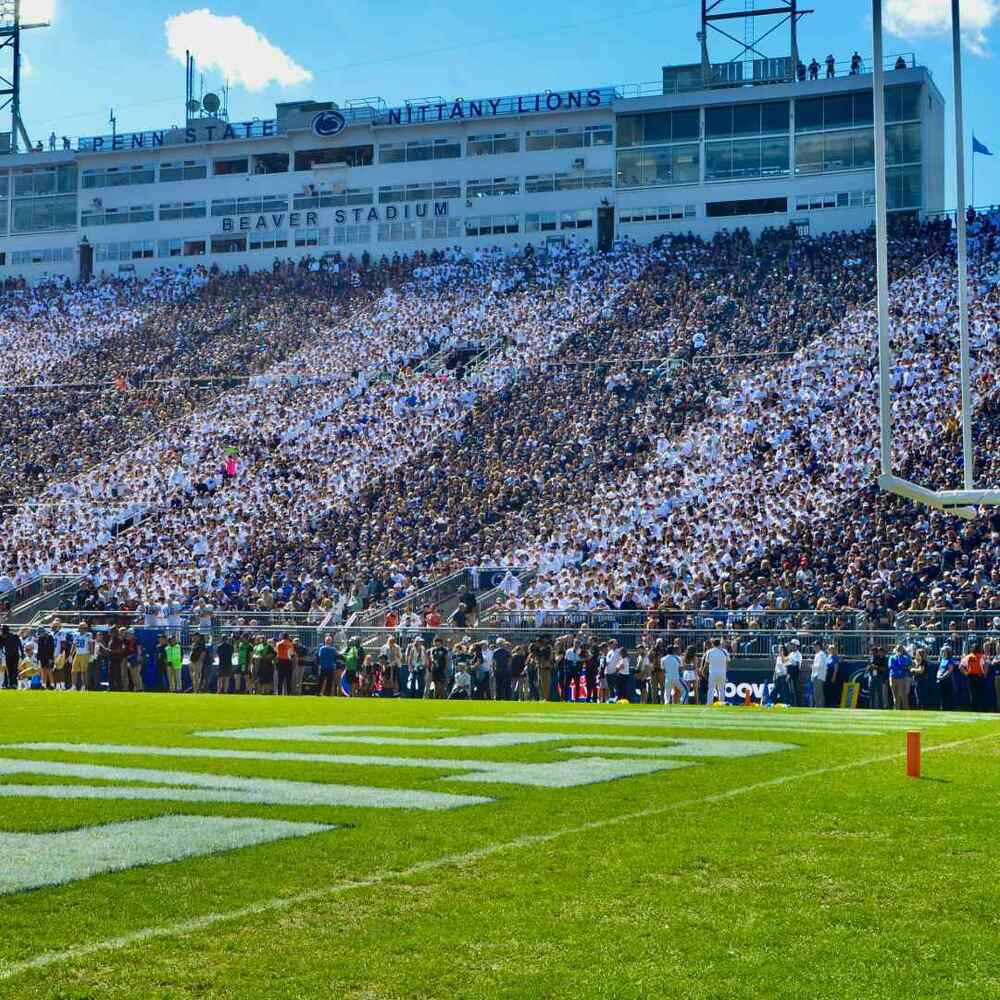 Penn State Football vs Minnesota: Club Seats