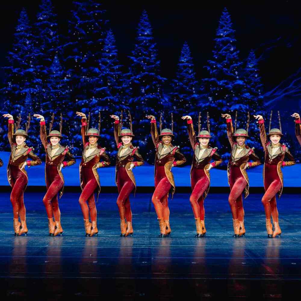 CHRISTMAS SPECTACULAR STARRING THE RADIO CITY ROCKETTES® - 12/18 SHOW