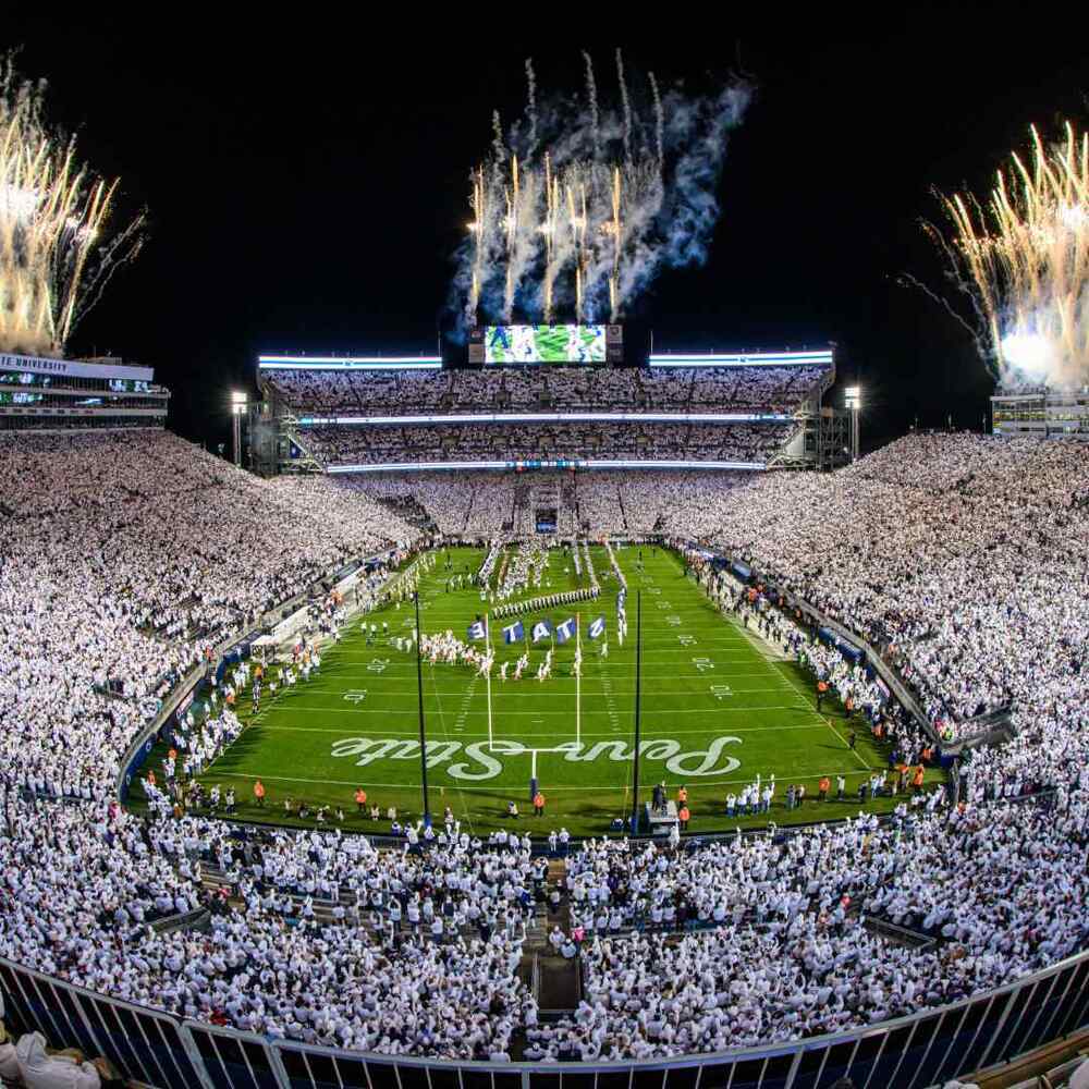 Penn State Football vs Minnesota: Club Seats